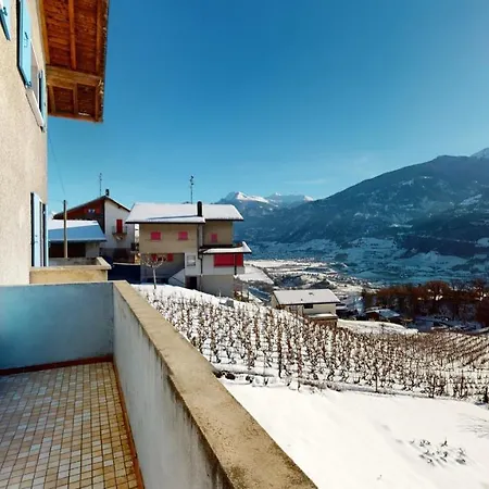 Charming Semi-detached House, Near Sion And Crans-montana Σπίτι διακοπών