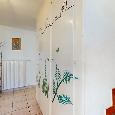 Charming Semi-detached House, Near Sion And Crans-montana Σπίτι διακοπών *